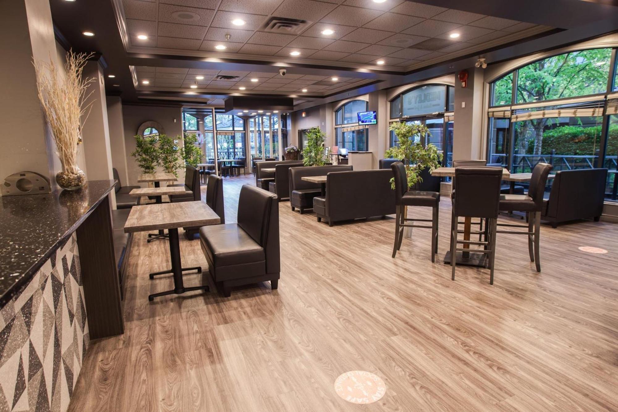 Holiday Inn & Suites North Vancouver By Ihg Eksteriør billede